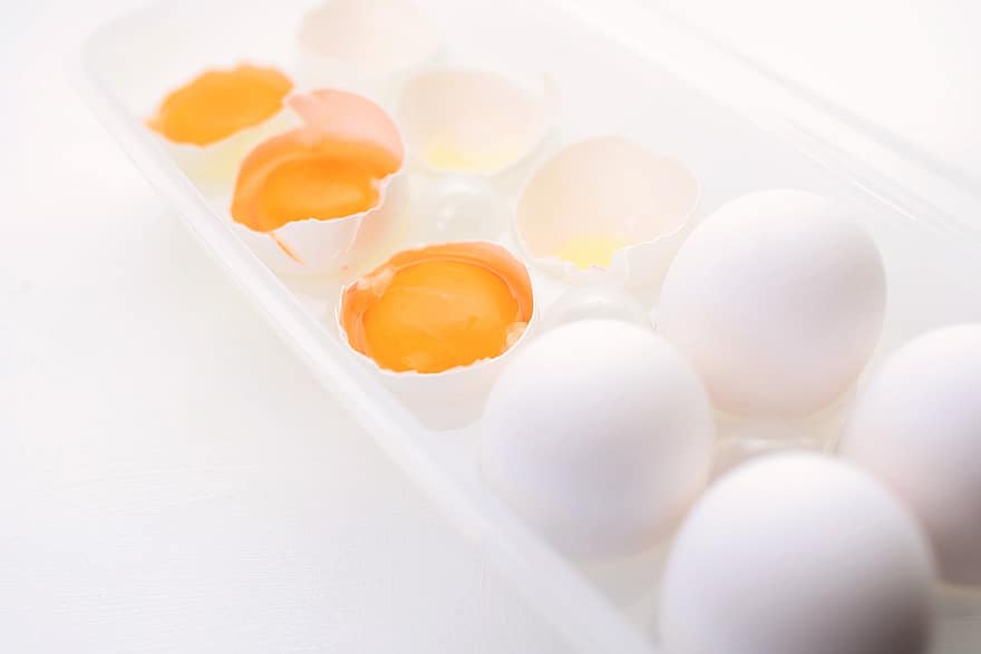 яйца, яичный желток, яичная скорлупа, контейнер для яиц, куриные яйца, питательный, питание, органический, куриный продукт