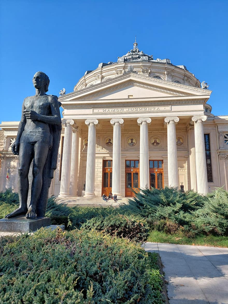 Román Athenaeum, szobor, Bukarest, Románia, épület, koncertterem, könyvtár, épülethomlokzat, történelmi, tájékozódási pont, pillér