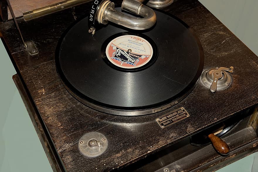gramofon, šelakový disk, nádech, nostalgie, vinobraní, drážky, starý, jehla