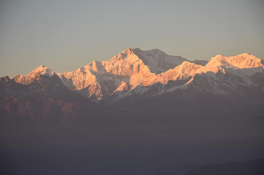 kangchenjunga, kalns, virsotne, sniega sega, Trešais augstākais kalns, augstākā līmeņa sanāksmē, raksturs, kalnu virsotne, sniegs, ainavu, kalnu grēda