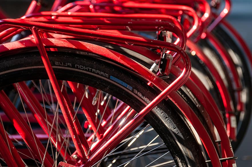 велосипеди, Червени велосипеди