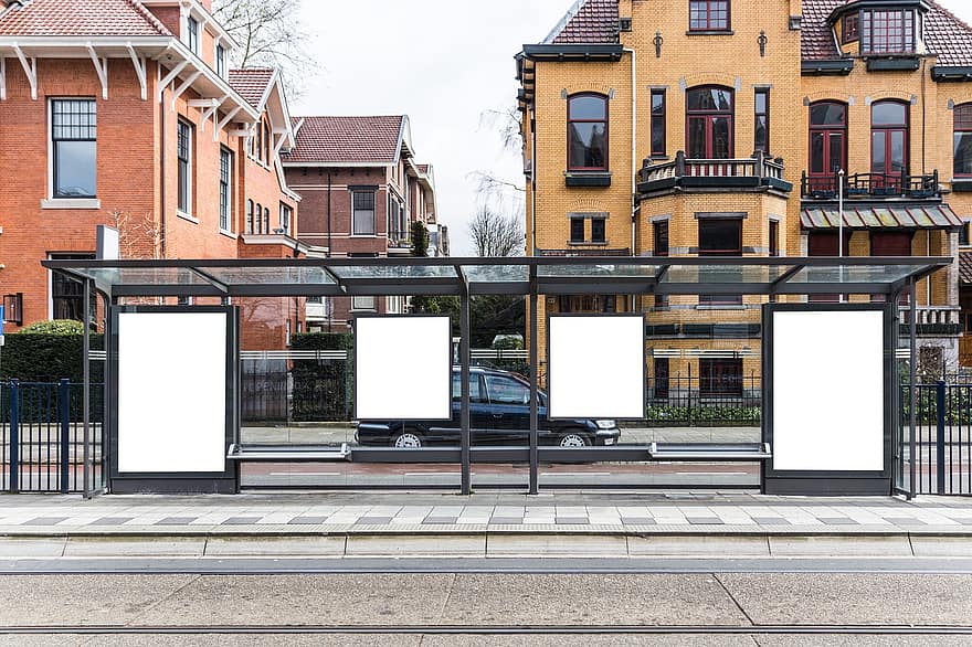 автобусна спирка, обяви, билбордове, Европа, град, градски