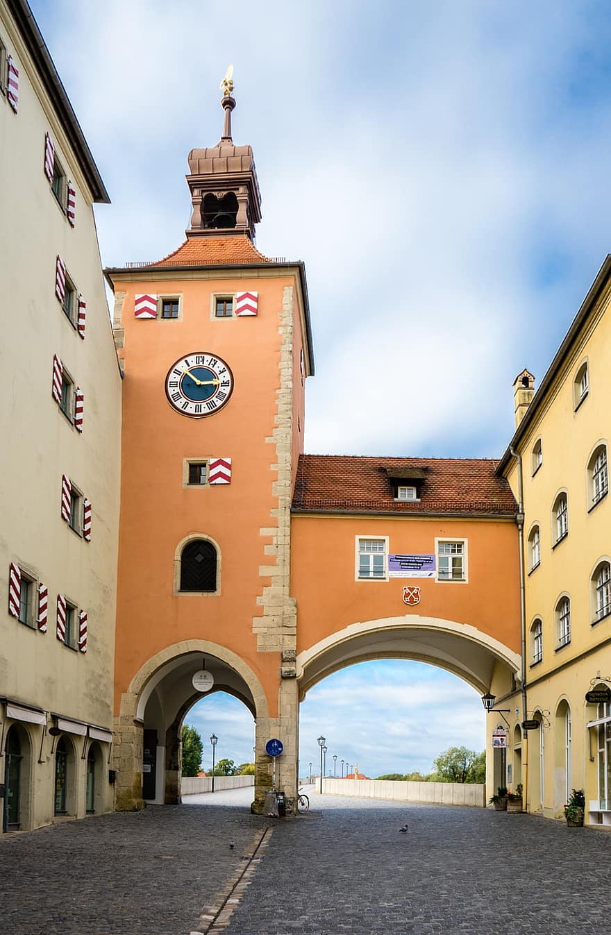 Tor, Passage, Portal, Brücke, Gebäude, die Architektur, Museum, Turm, Glockenturm, altes Gebäude, historisches Zentrum