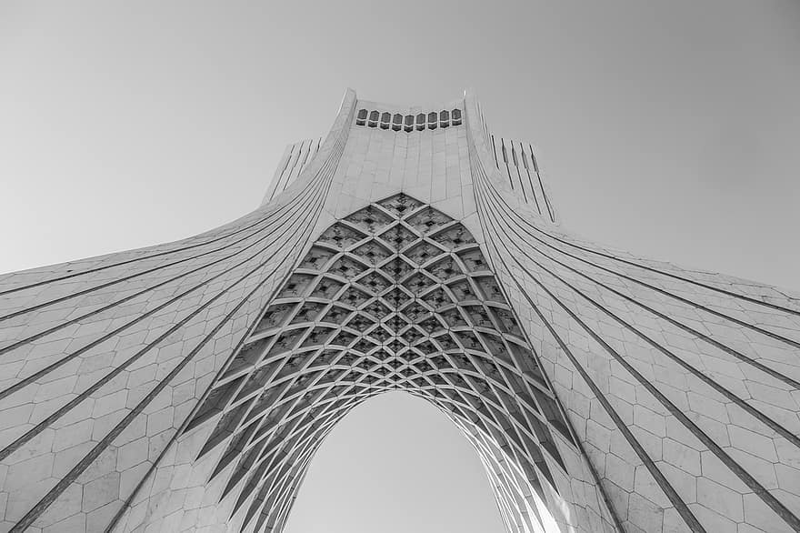 tour azadi, architecture, Téhéran, vue de la ville, design urbain, urbanisme, Voyage, tourisme, Asie, endroit célèbre, moderne