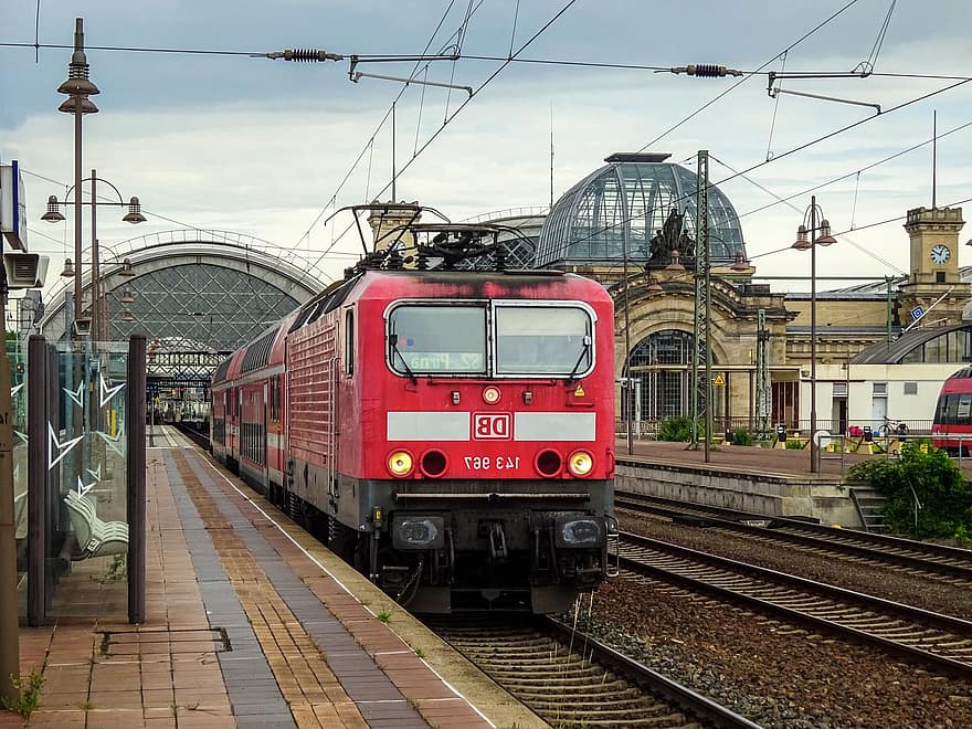 Eisenbahn, Gebäude, Plattform, Dresden, Deutschland, Dresdner Hauptbahnhof, die Architektur, Transport, Bahngleis, Transportart, Bahnsteig