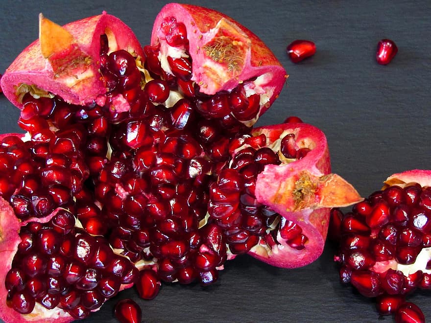Pmegranate, Fruit, Seeds, Food, Fresh, Healthy, Ripe, Organic, Sweet, Vitamins, Produce