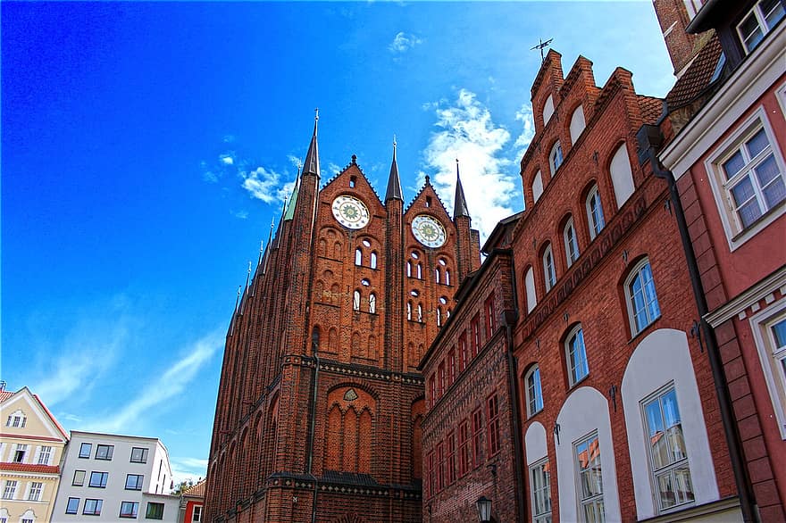 Stralsund, Municipio, edifici, architettura, facciata, vecchio edificio, punto di riferimento, storico, Municipio al mercato vecchio, vecchia piazza del mercato, città vecchia