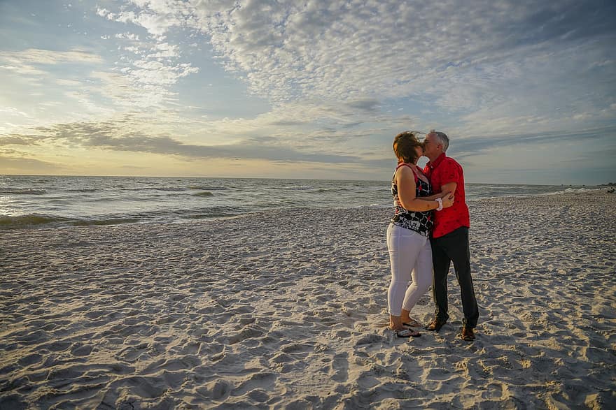 par, Strand, kysse, solnedgang, Mann, kvinne, hav, sand, bølger, kjærlighet, romantisk