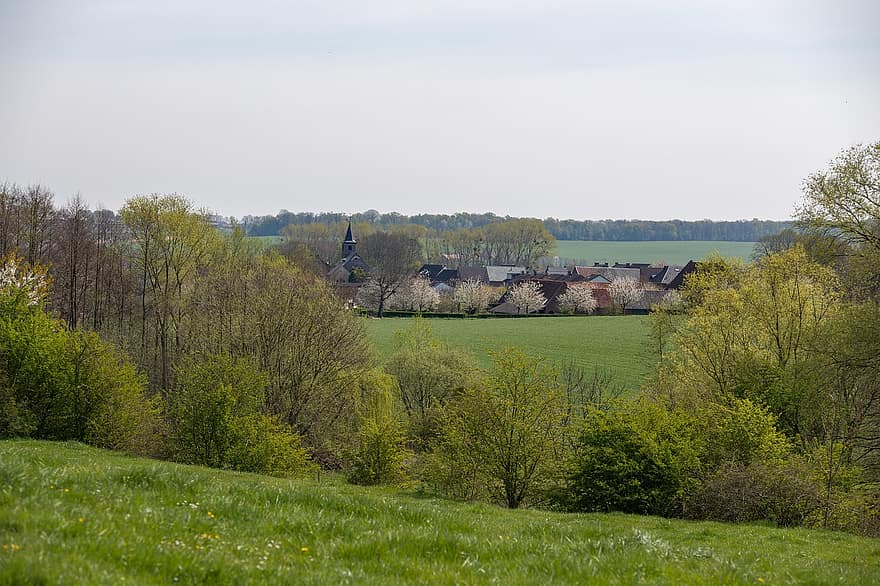 Dorf, Felder, Natur, Bäume, Landschaft, Limburg, Kirche, Hügel