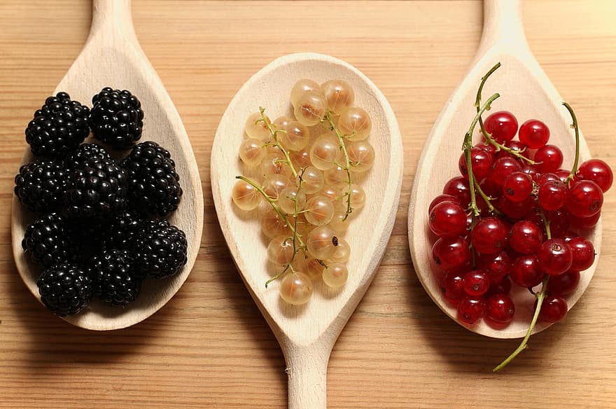 Berries, Blackberries, Currants, Red, White, Fruit, Kellen, Wood, Wood Trowels, Fresh, Summer