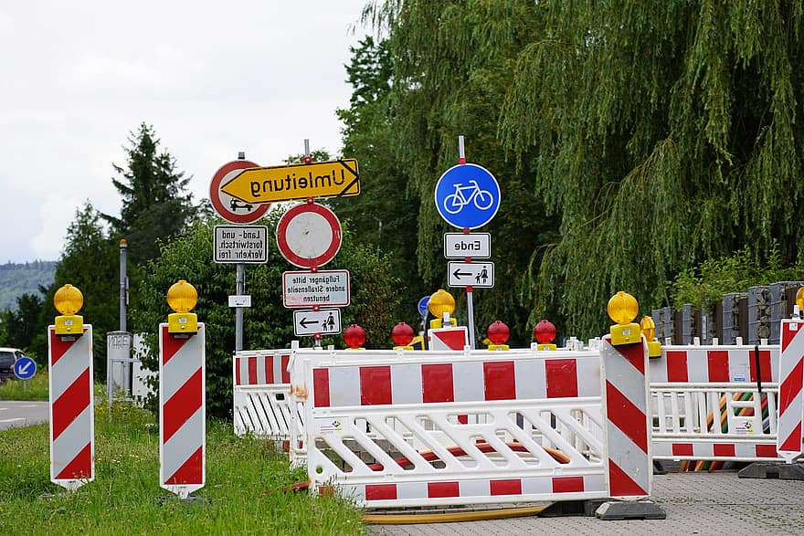 Roadwork, Barrier, Signs, Road Construction, Construction, Safety, Detour Sign, Road Sign, Road