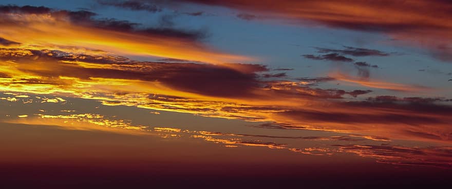 hemel, wolken, zonsondergang, zonsopkomst, schemer, dageraad, schemering, panorama, nagloed, schilderij met veel lucht, cloudscape