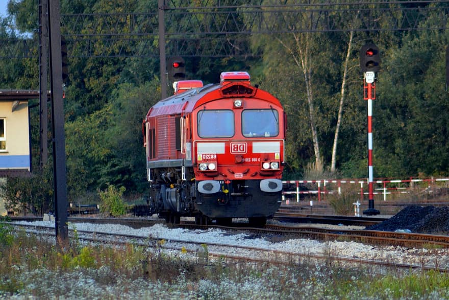 Zug, Schiene, Lokomotive, Bahnhof, Straße, gebze, Rostow am Don, Schlesien, alt, peron, Vorbeigehen