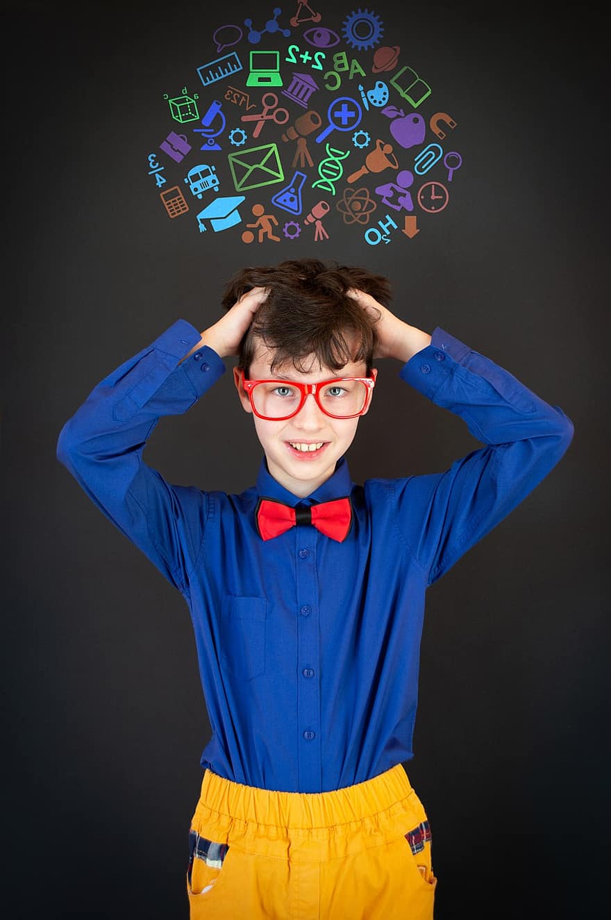 صبي ، ذكي ، فظة إهانة ، في سن المراهقة ، نظارات ، تلميذ ، تفوق ، قميص ، ربطة القوس