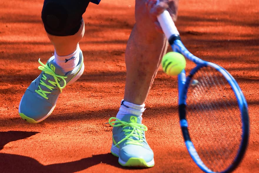 tenisový míček, tenista, tenisová raketa, tenisové boty, atletický, tenis, sportovní, tenisová síť, tenisový kurt, hliněný dvůr, sport