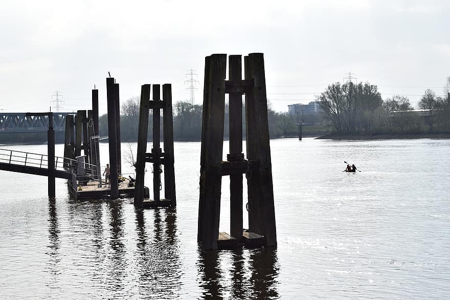 エルベ川、ハンバーグ、川、Wilhelmsburg、川岸、水、航海船、桟橋、交通手段、業界、木材