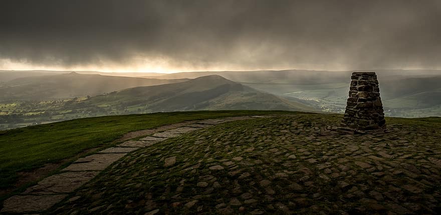 mamor, punto de activación, distrito pico, Derbyshire, nubes, horizonte, gran cresta, Camino de piedra, Adoquines de piedra, cielo caprichoso, nubes oscuras