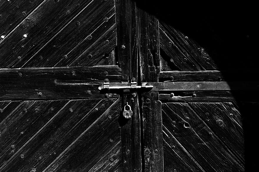 la puerta, portón, sombra, candado cerrado