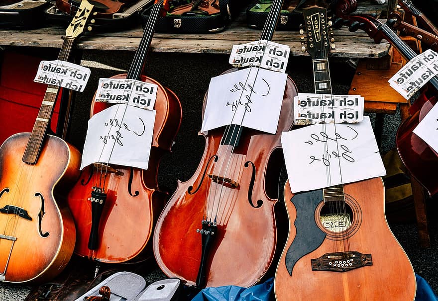 muzikos instrumentai, gatvės pardavimai, paslaugos, smuikas, violončelė, styginių instrumentai, pardavimo