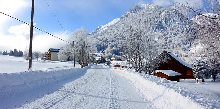 Berg, Schnee, Bäume, Bahnhof, Alpe Du Grand Gewächshaus, Frankreich, Weihnachten, Winter