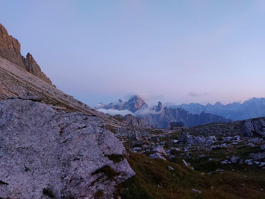 natură, munţi, a calatori, explorare, în aer liber, ceaţă, Alpi, excursie pe jos, trei vârfuri, Italia, Munte