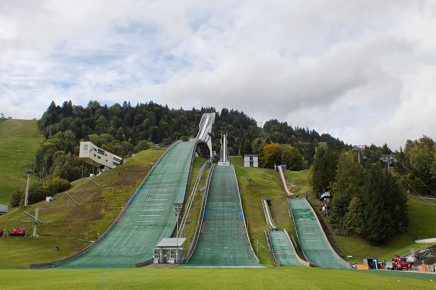 Skispringen, Olympische Skisprungschanze, Deutschland, Garmisch-Partenkirchen, Skisprung, Bayern, Sport