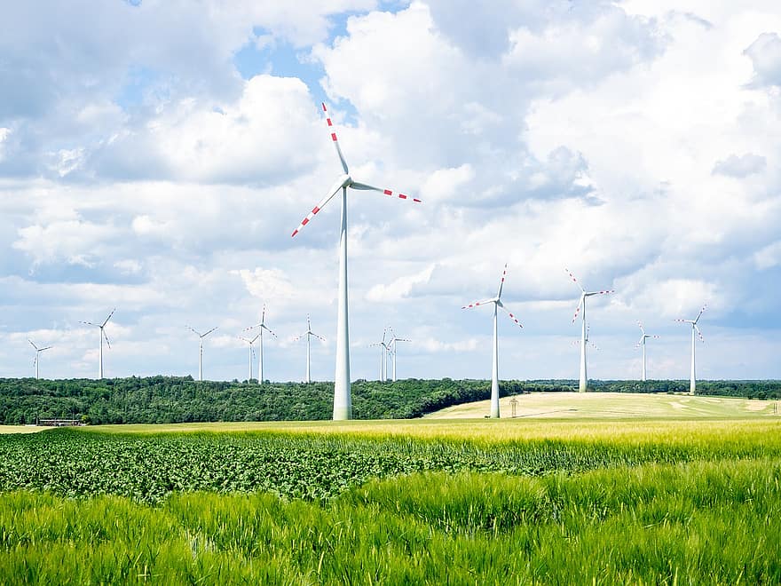 Österreich, Windmühlen, Windkraftanlagen, Mistelbach, Windenergie, alternative Energie, nachhaltige Energie, Windpark, Umgebung, Landschaft, Windkraftanlage