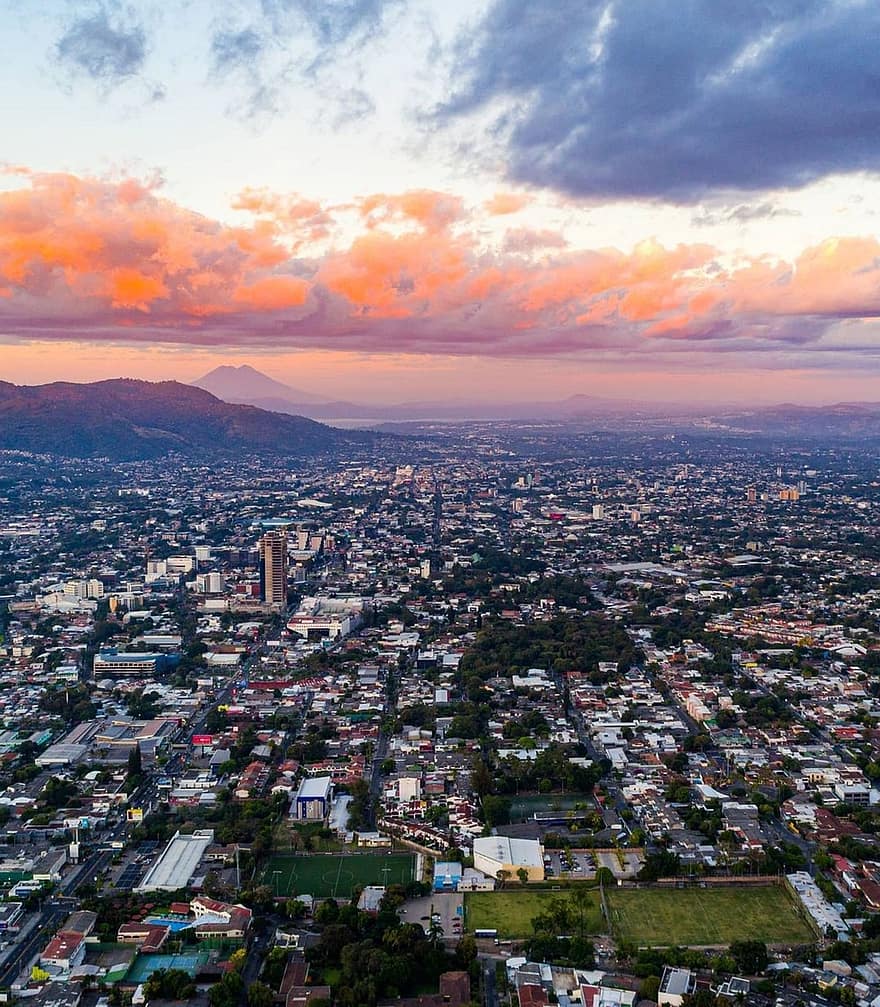 El Salvador, thành phố, cảnh quan thành phố, đường chân trời, các tòa nhà, núi, những đám mây, bầu trời, chân trời, nhìn từ trên không, Nhìn bao quát