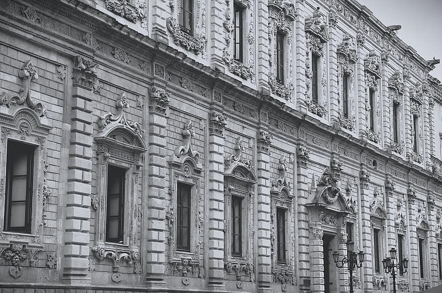 строительство, архитектура, фасад, внешний, классический, окна, старый, исторический, лечче, Апулия, Италия
