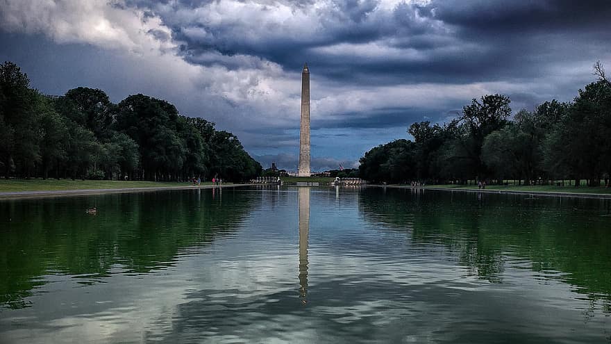 Washingtonův památník, sloupec, voda, odrazy, nebe, mraky