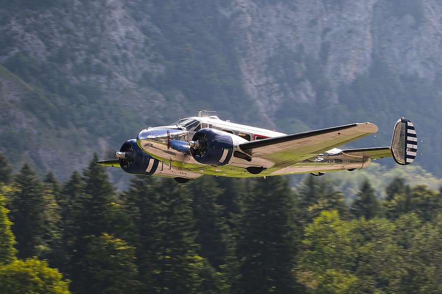 beechcraft modell 18, könnyű repülőgép, repülőgép, Kétmotoros repülőgép