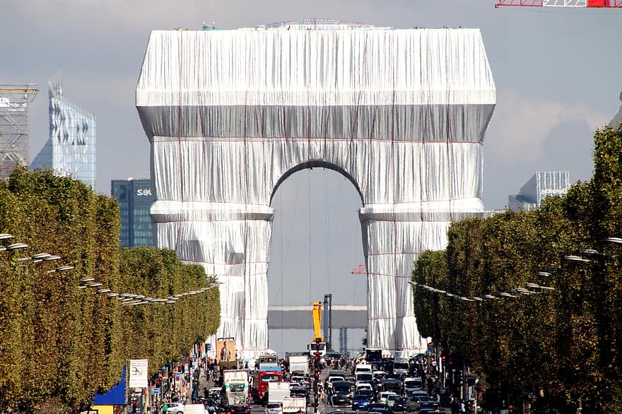Триумфальна арка обгорнута, Париж, Тріумфальна арка, тріумфальна арка, Крісто і Жанна Клод, туристична пам'ятка, твори мистецтва