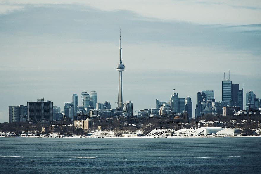 Toronto, ontario, Miasto, pejzaż miejski, wieżowiec, miejska linia horyzontu, znane miejsce, woda, architektura, na zewnątrz budynku, życie w mieście
