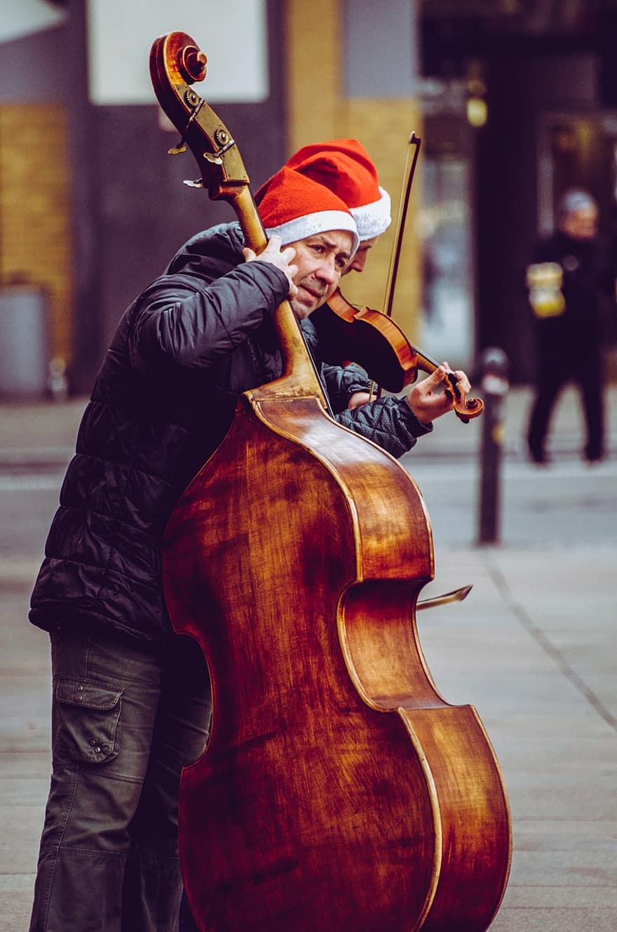 Straßen-Performance, Musiker, Kontrabass, geschäftig, Saiteninstrument, Musikinstrument, Musik-, Darsteller, Weihnachten, Straße