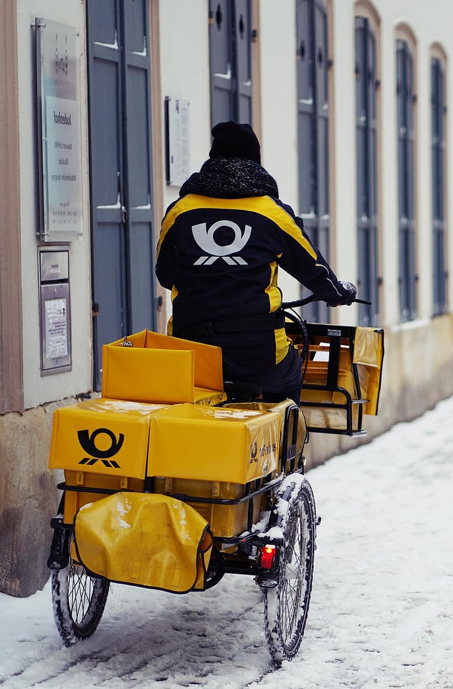 rower, dostawa, śnieg, zimowy, Poczta, listy, Logistyka, Wysyłka , Wysyłka paczek, dostawa paczki, dostawa paczek