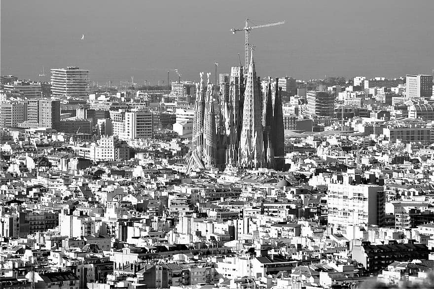 barcelona, sagrada família, baznīca, Spānija, ceļot, bazilika, pilsētas ainava, melns un balts, pilsētas panorāma, debesskrāpis, slavenā vieta