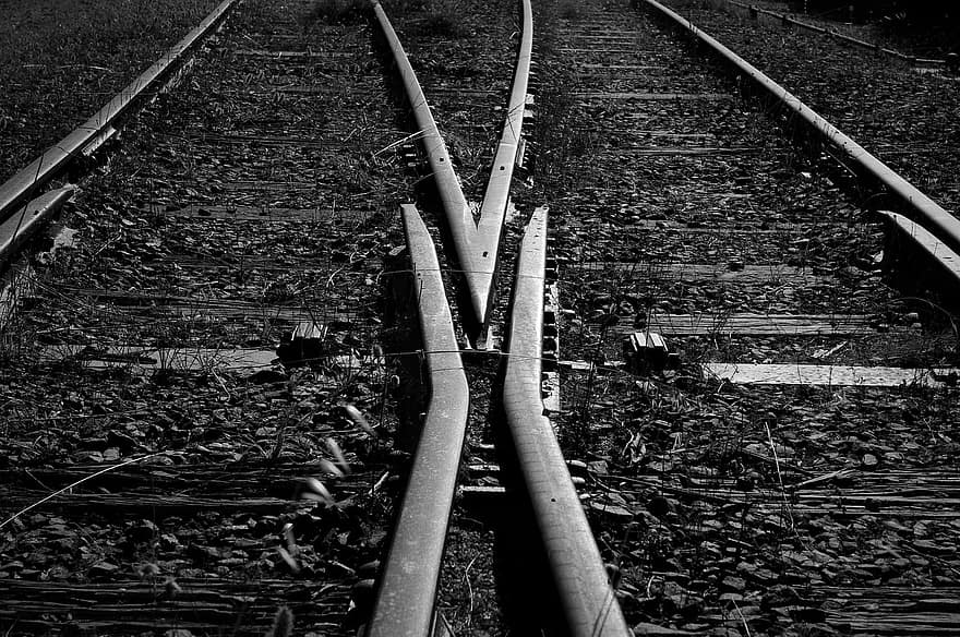 sporen, Treinspoor, spoorweg, lijnen, spoorlijn, zwart en wit, vervoer, verdwijnpunt, richting, industrie, oud