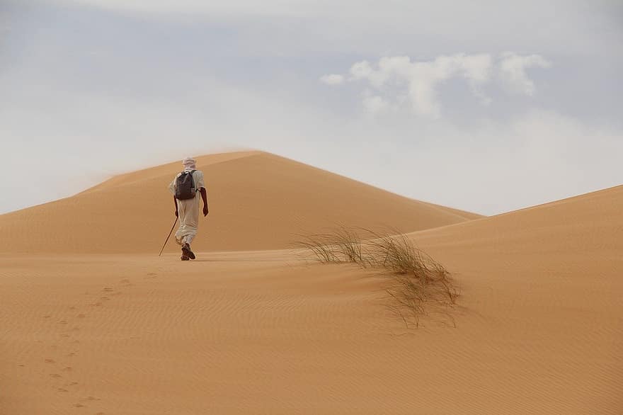 пустыня, песок, путешественник, дюны, природа, пеший туризм, одиночество, Мавритания, песчаная дюна, люди, пейзаж