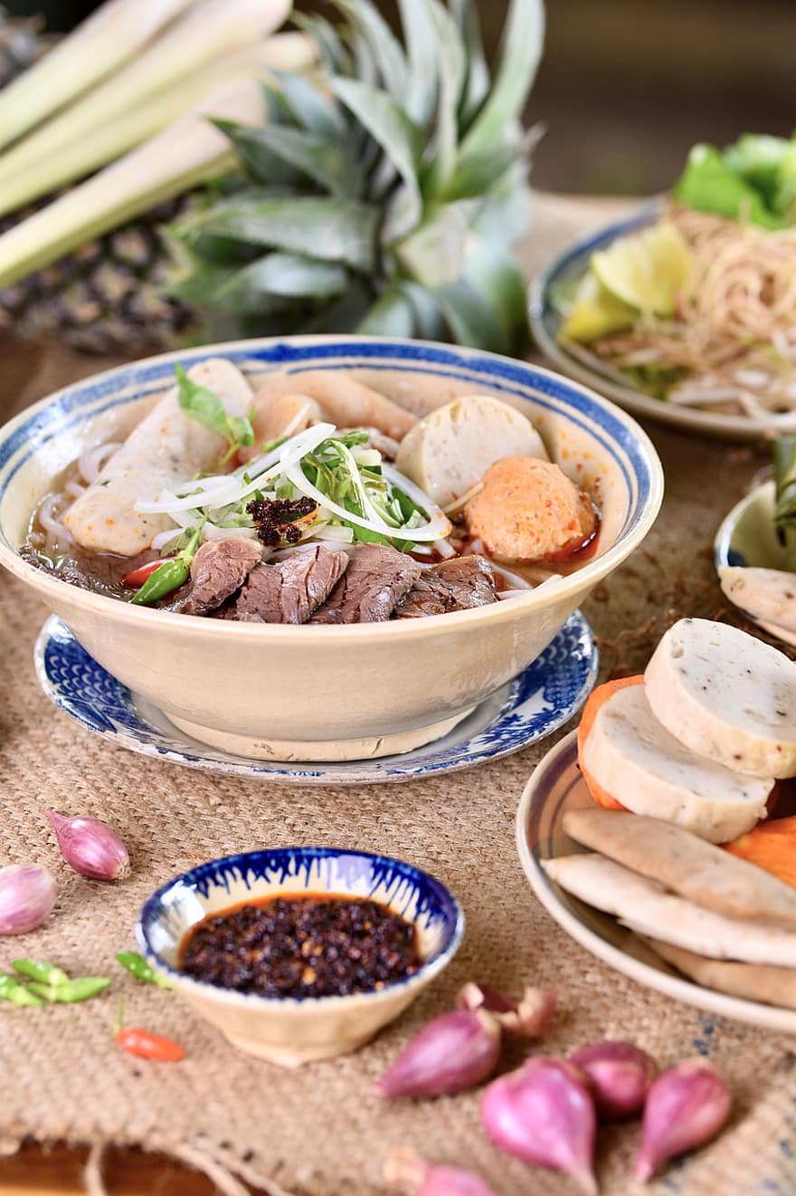 Vietnam mutfağı, Dana Erişte, tabak, Gıda