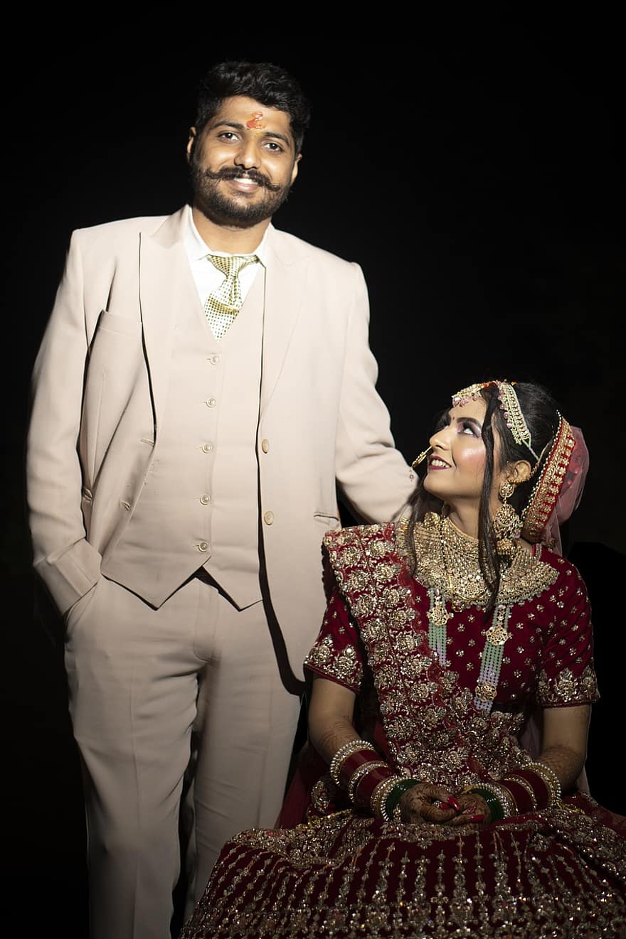 наречена, наречений, день весілля, весільна стрілянина, індійське весілля, Індійська наречена, Індійський наречений, наречений наречений, до весілля, весільні портрети, Красива індійська дівчина