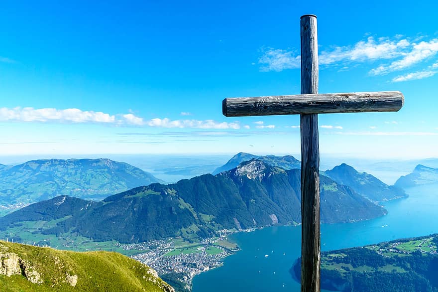 フロンストック、湖、サミットクロス、山岳、自然、アルプス、ルツェルン湖水地方、中央スイス、キリスト教、山、風景