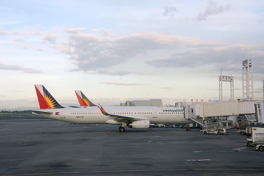 Filipinler Cumhuriyeti, Filipin Havayolları, uçak, Manila, hava aracı, taşımacılık, ticari uçak, ulaşım modu, uçan, havacılık endüstrisi, seyahat