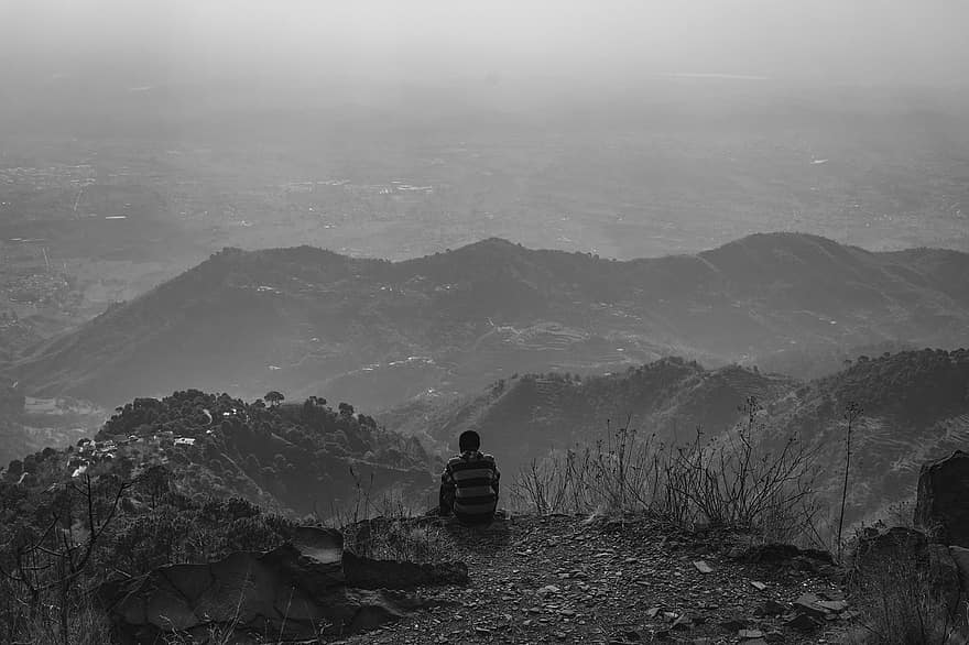 Férfi, hegy, dombok, személy, magányos, magányosság, kipiheni magát, férfi, várakozás, utazás