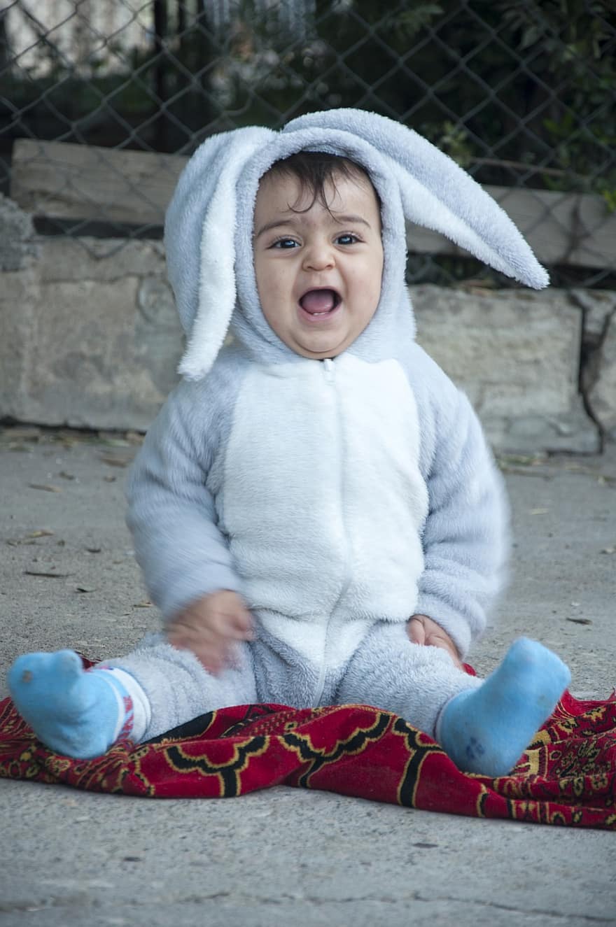 bambino, tutina, costume, costume da coniglio, bambino piccolo, infanzia, ritratto, ragazzo, contento, adorabile, giovane