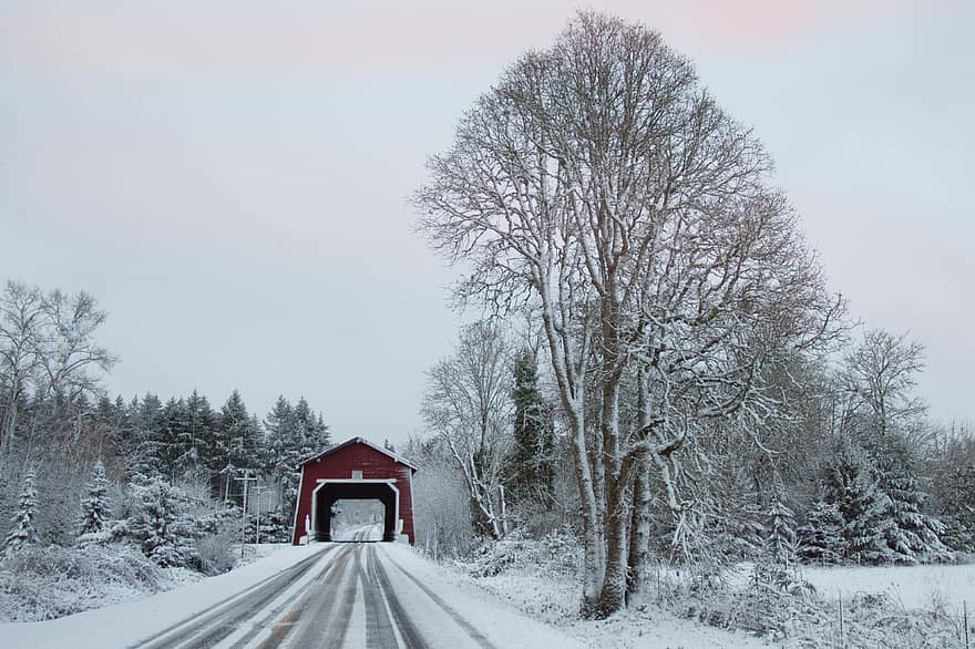 покрит, мост, зима, дърво, път, природа, сняг, стар, червен, небе, студ