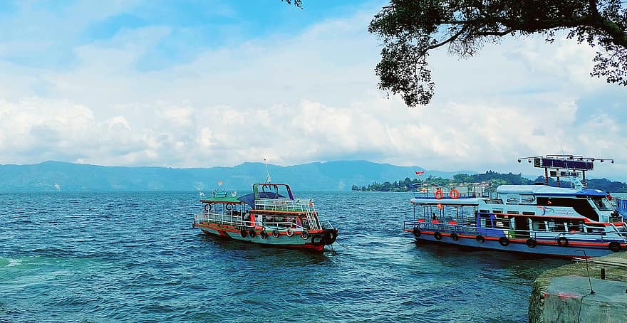 トバ湖、インドネシア、サモシール