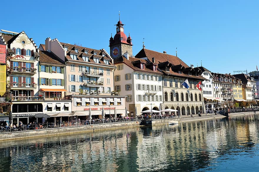 لوسيرن ، سويسرا ، بحيرة ، السياحة ، مدينة ، معلم معروف ، جسر المصلى
