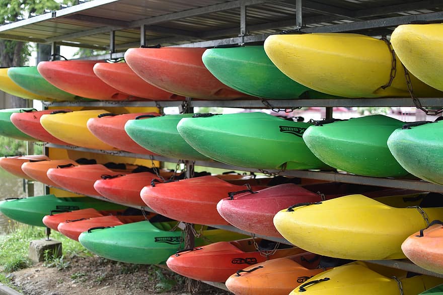 des kayaks, bateaux, Rangement pour kayaks, métier personnel, flotte, sports nautiques, aventure