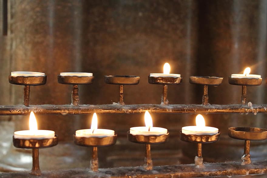 svíčky, kostel, votivní svíčky, světlo svíček, náboženství, svíčka, plamen, oheň, přírodního jevu, hořící, duchovno