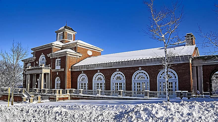 edificio, Universidad de Acadia, arquitectura, invierno, cristianismo, religión, nieve, exterior del edificio, lugar famoso, historia, ladrillo